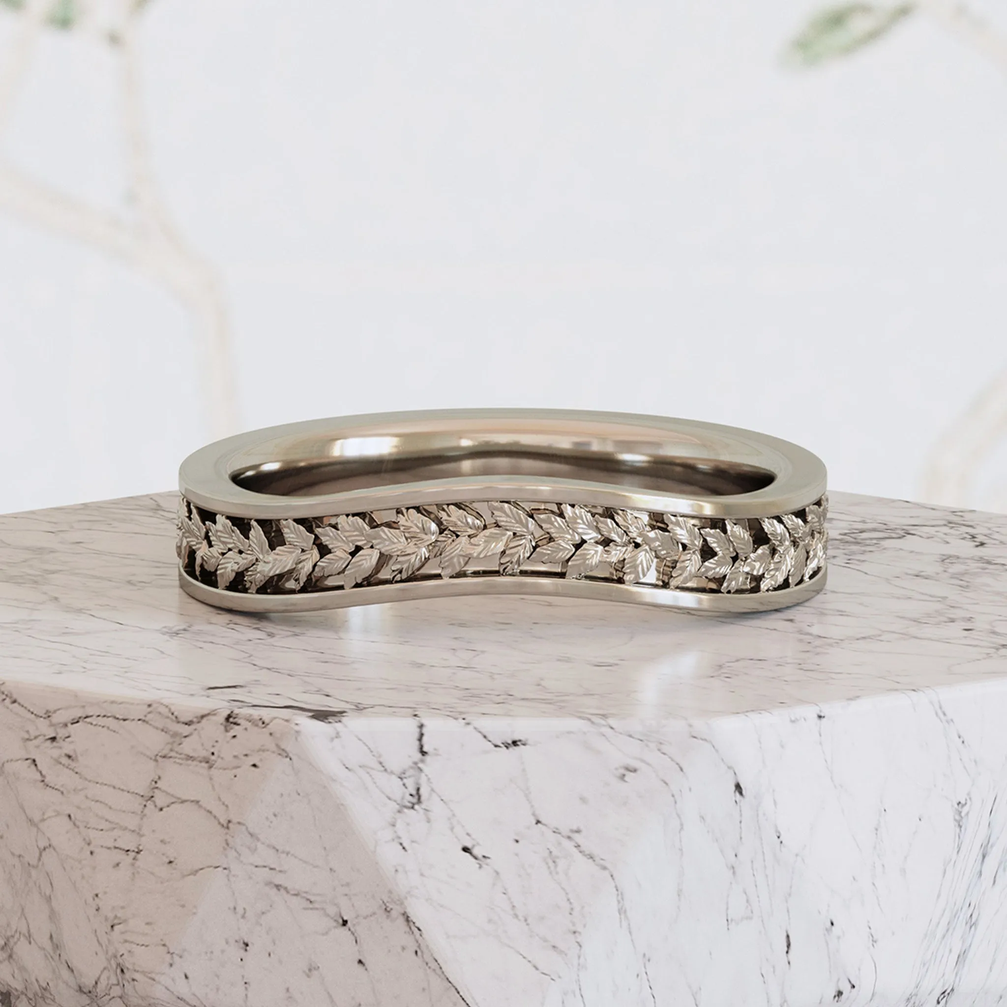 Contour Wedding Ring Organic Laurel Leaf - Audrey