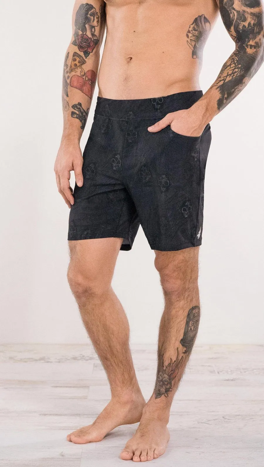 Men's - Skull Shorts 7" Inseam